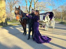 Thumbnail image for Scenic Horse Carriage Rides to Central Park, Rockefeller & Times Square