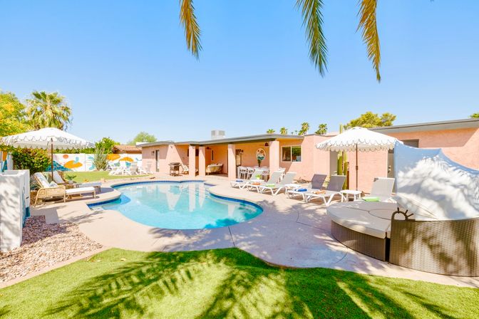 Sonoran Soul: Air Hockey, Darts, Putt Putt & Hot Tub image 1