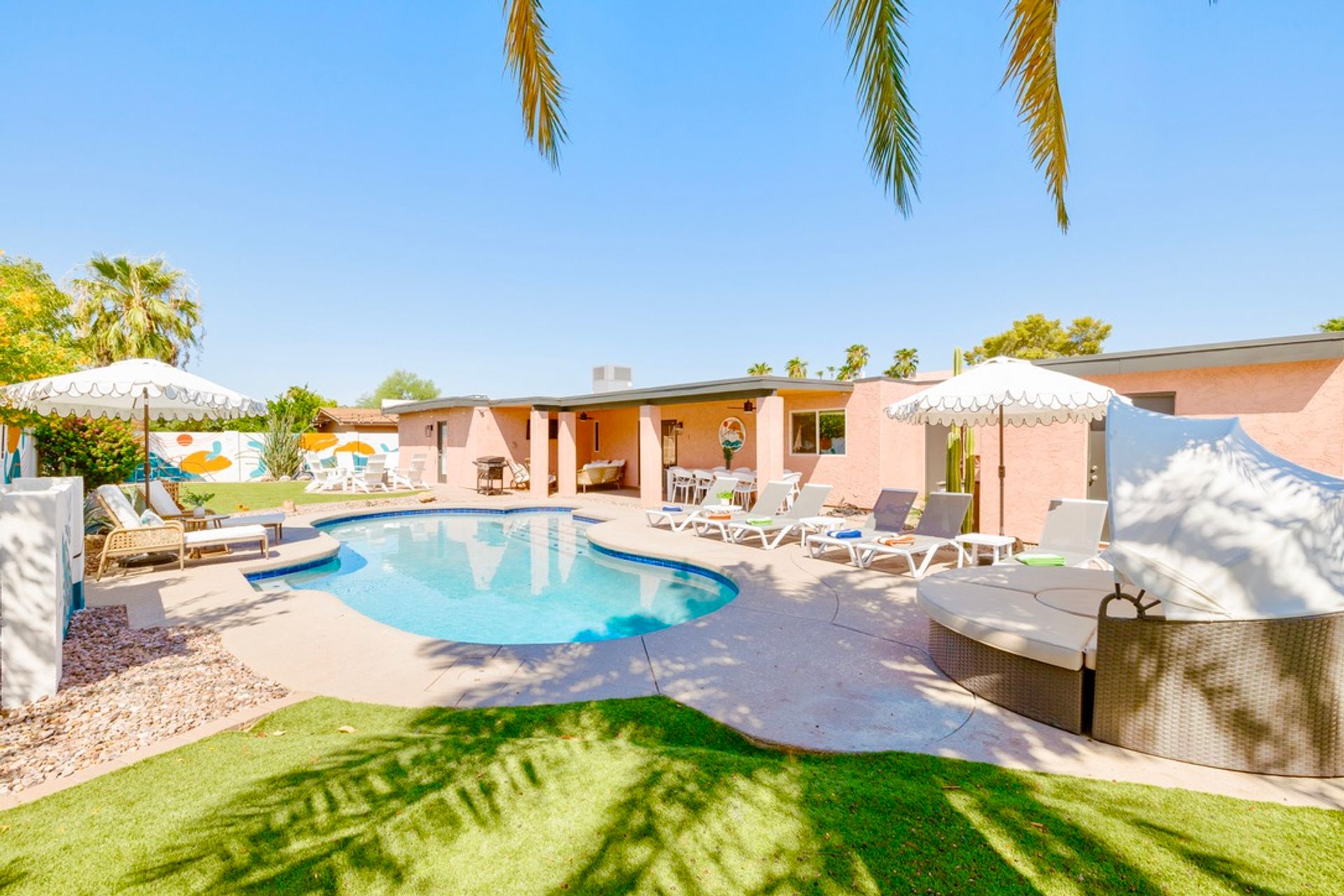 Sonoran Soul: Air Hockey, Darts, Putt Putt & Hot Tub image 1