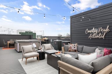The Hubb House with Hot Tub and Rooftop Lounge image 26