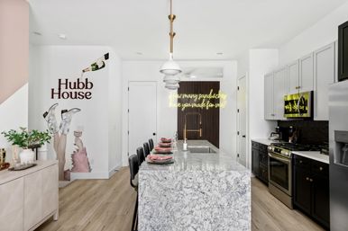 The Hubb House with Hot Tub and Rooftop Lounge image 34