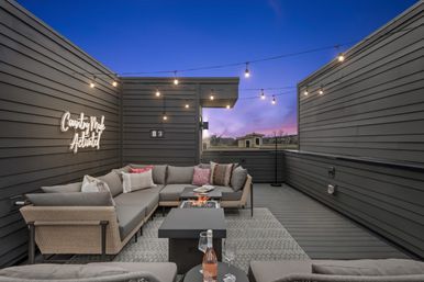 The Hubb House with Hot Tub and Rooftop Lounge image 42