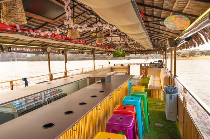 Tiki Boat Party Cruise on the Potomac with Whitlow’s on Water: DC’s Ultimate Floating Bar Experience image 3