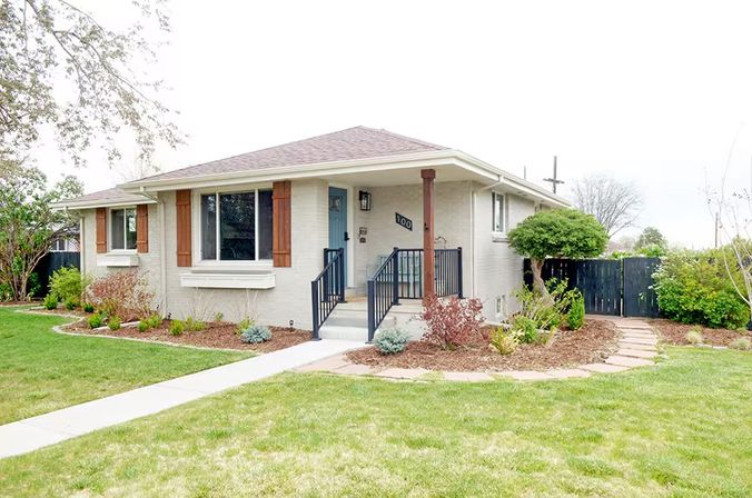 The Daphne: 4BR with Fenced Yard, Hot Tub, Home Theater + Gym image 40