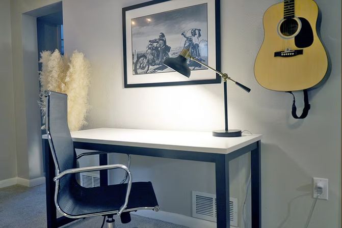 The Daphne: 4BR with Fenced Yard, Hot Tub, Home Theater + Gym image 20