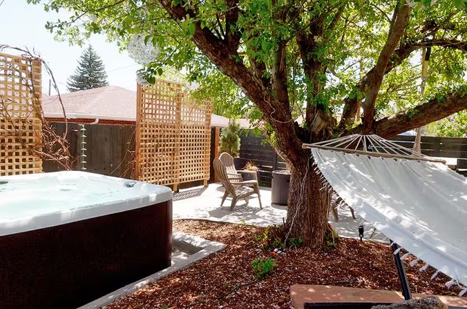 The Daphne: 4BR with Fenced Yard, Hot Tub, Home Theater + Gym image 36