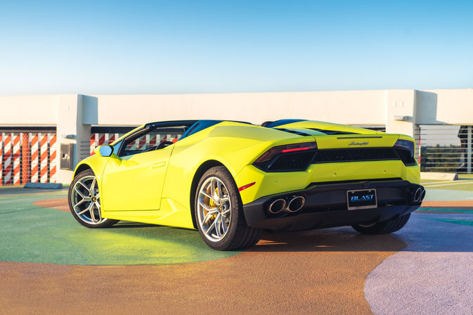 Lamborghini Huracan Spyder - Fast Car Cruising Experience in Miami image 5