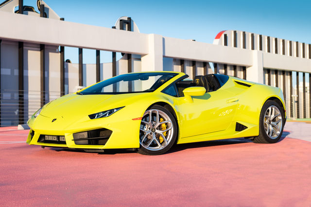 Lamborghini Huracan Spyder - Fast Car Cruising Experience in Miami image 2