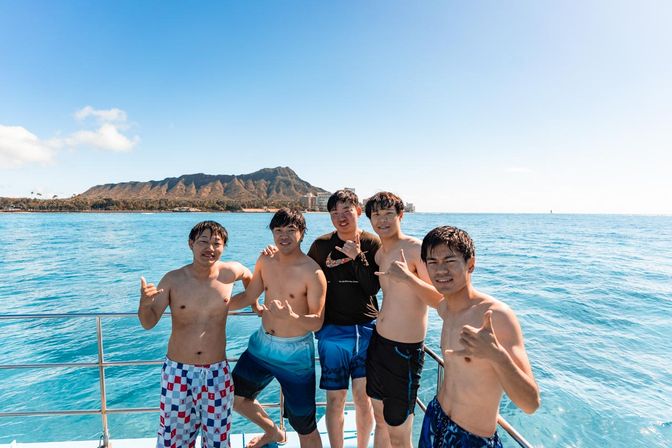 Waikiki Turtle Canyon Snorkel Tour with Hot Cocoa + BYOB image 18