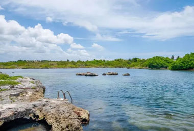 Casa Kira: Luxury 6BR Villa with Private Pool & Beach Access image 22