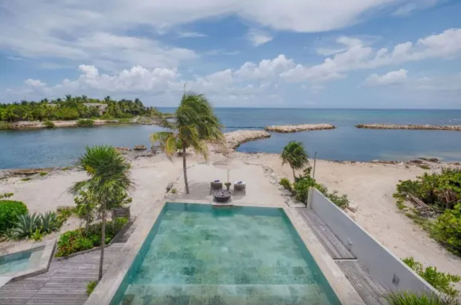 Casa Kira: Luxury 6BR Villa with Private Pool & Beach Access image 2