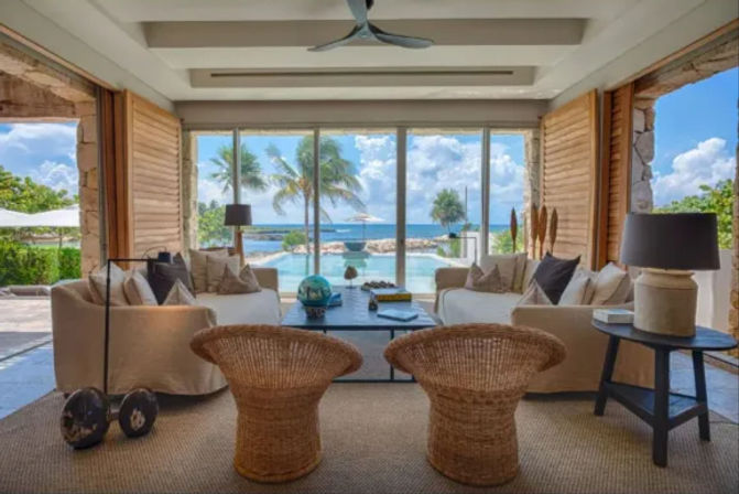 Casa Kira: Luxury 6BR Villa with Private Pool & Beach Access image 1