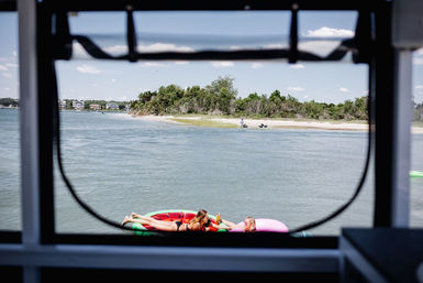 Island-Hopping Party Boat Charter (Up to 25 Passengers) image 15