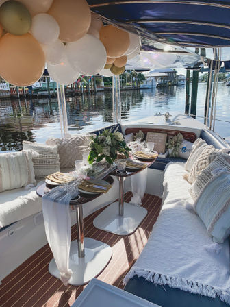 Luxury Picnic Experiences: Beach, Backyard, Bay & Indoor Setups image 23