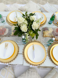 Luxury Picnic Experiences: Beach, Backyard, Bay & Indoor Setups image 19