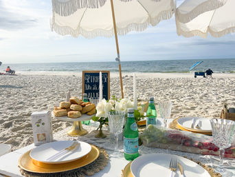Luxury Picnic Experiences: Beach, Backyard, Bay & Indoor Setups image 2