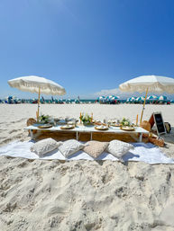 Luxury Picnic Experiences: Beach, Backyard, Bay & Indoor Setups image 16
