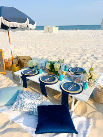 Luxury Picnic Experiences: Beach, Backyard, Bay & Indoor Setups image 14