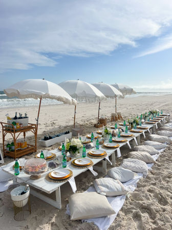 Luxury Picnic Experiences: Beach, Backyard, Bay & Indoor Setups image 5