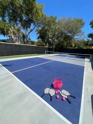 Wandering Jewels: Two Homes = Double the Space and Fun! image 33