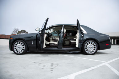 Luxury Chauffeur Services: Hourly Rides, Full-Day Options, and Beyond image 8