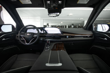 Luxury Chauffeur Services: Hourly Rides, Full-Day Options, and Beyond image 13