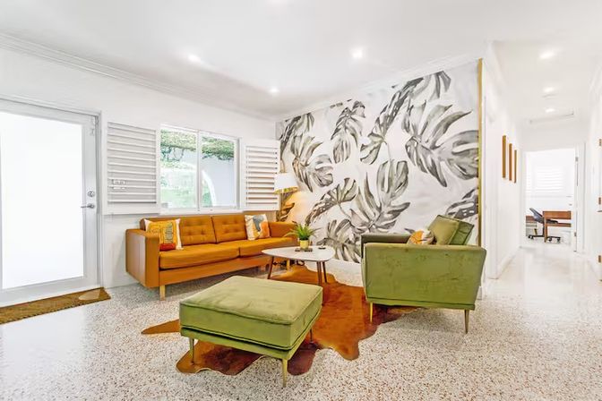 Paradise Palm Villa - Large Miami Getaway Home: Modern Villa with Pool & Entertainment Space image 3