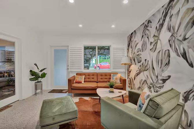 Paradise Palm Villa - Large Miami Getaway Home: Modern Villa with Pool & Entertainment Space image 17