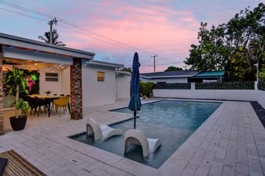 Paradise Palm Villa - Large Miami Getaway Home: Modern Villa with Pool & Entertainment Space image 33