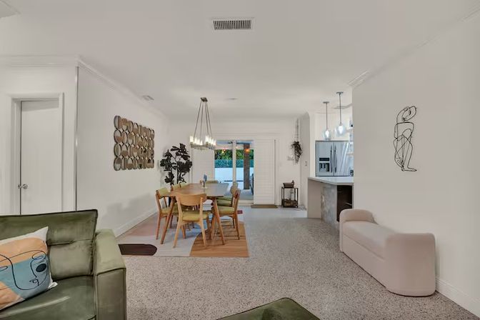 Paradise Palm Villa - Large Miami Getaway Home: Modern Villa with Pool & Entertainment Space image 19