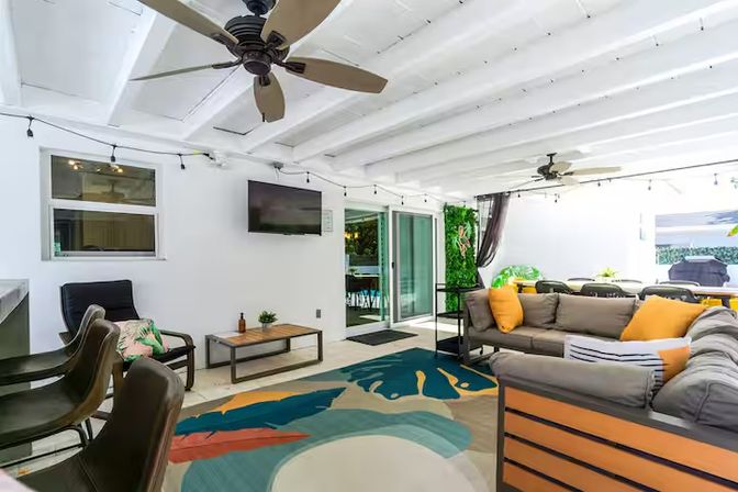 Paradise Palm Villa - Large Miami Getaway Home: Modern Villa with Pool & Entertainment Space image 29