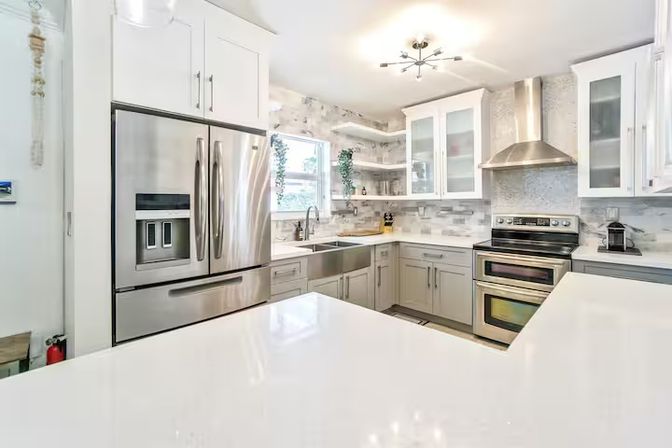 Paradise Palm Villa - Large Miami Getaway Home: Modern Villa with Pool & Entertainment Space image 11