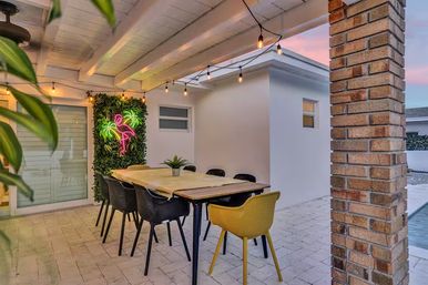 Paradise Palm Villa - Large Miami Getaway Home: Modern Villa with Pool & Entertainment Space image 34