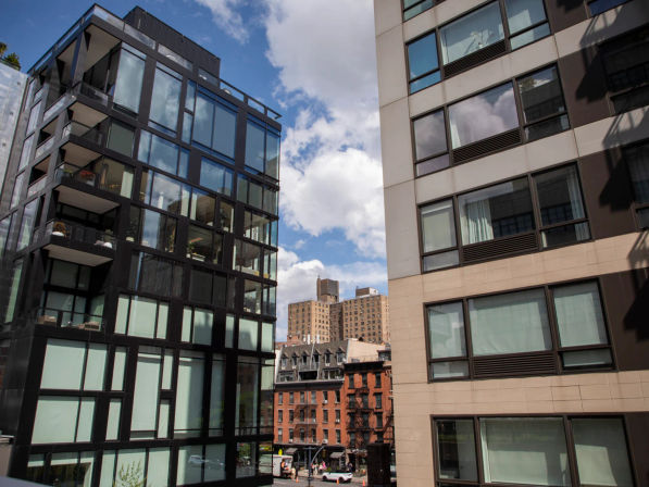 Chelsea Market, High Line, & Hudson Yards Food & History Tour image 12