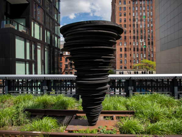 Chelsea Market, High Line, & Hudson Yards Food & History Tour image 17