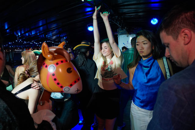 Blue Booze Cruise 2025: NYC Party Boat with DJ Beats, Flowing Drinks, and Skyline Views image 3