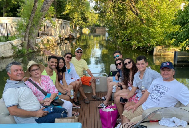 Sunset Cruise on Beautiful Lake Austin: Captain, Cooler, Ice + Water Included image 5