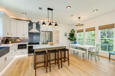 Hidden Paradise 4 BR Retreat: Heated Pool, Casita & Walk to Beach image 28