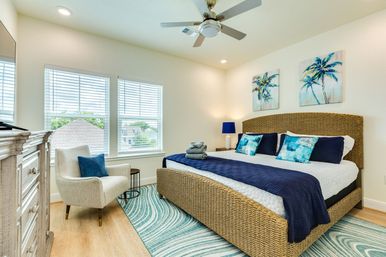 Hidden Paradise 4 BR Retreat: Heated Pool, Casita & Walk to Beach image 42