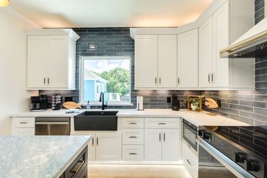 Hidden Paradise 4 BR Retreat: Heated Pool, Casita & Walk to Beach image 40