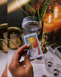 Vibes & Visions: The Ultimate Tarot Experience image 2