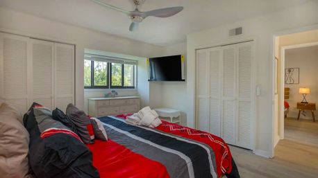 4BR Pool View Townhouse in the Heart of Harbour Town image 29
