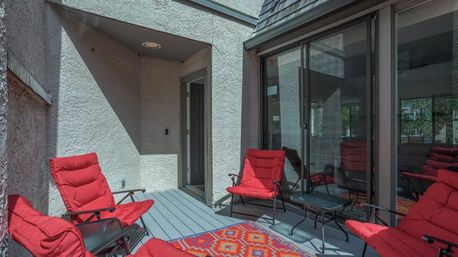 4BR Pool View Townhouse in the Heart of Harbour Town image 7