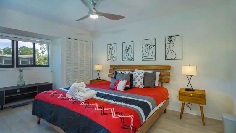 4BR Pool View Townhouse in the Heart of Harbour Town image 13