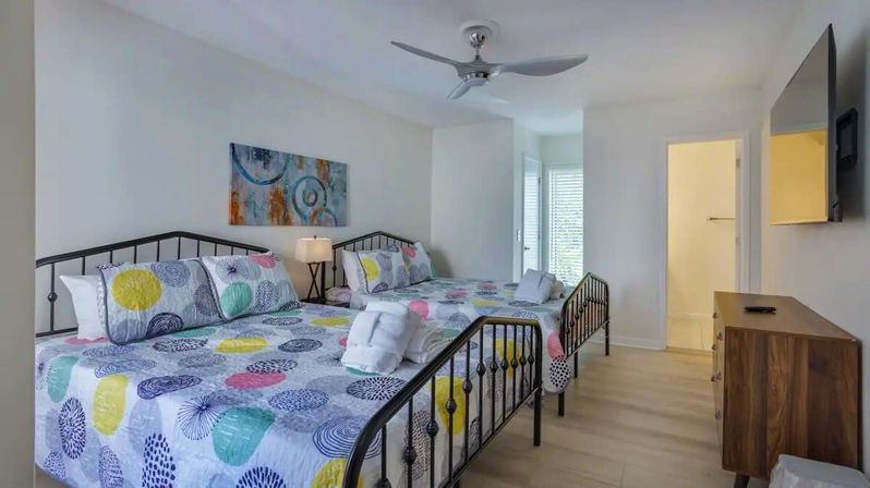 4BR Pool View Townhouse in the Heart of Harbour Town image 9