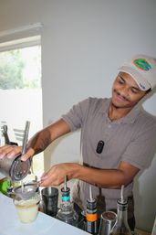 Ubar, the Mobile Bar that comes to U! image 15