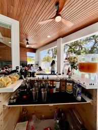 Ubar, the Mobile Bar that comes to U! image 3