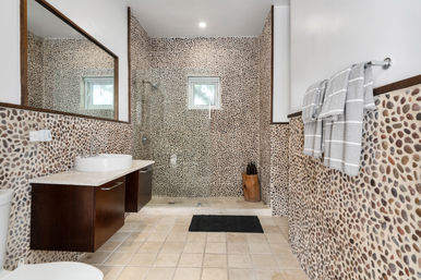 Villa Oasis Nassau: Beachfront, Private Pool + Complementary Car image 17