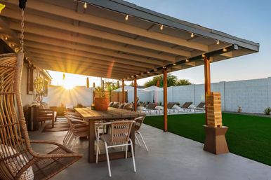 Casa Salute: Poolside Escape 5 Mins from Old Town image 11