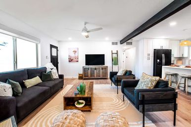Casa Salute: Poolside Escape 5 Mins from Old Town image 17